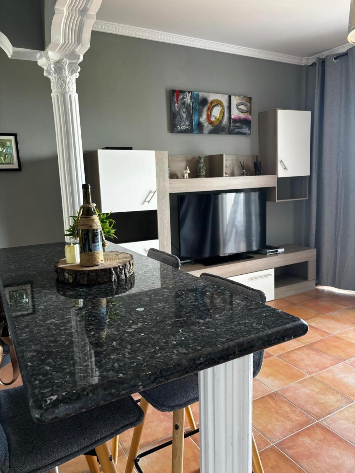 Apartamento Hans San Antonio  Екстер'єр фото
