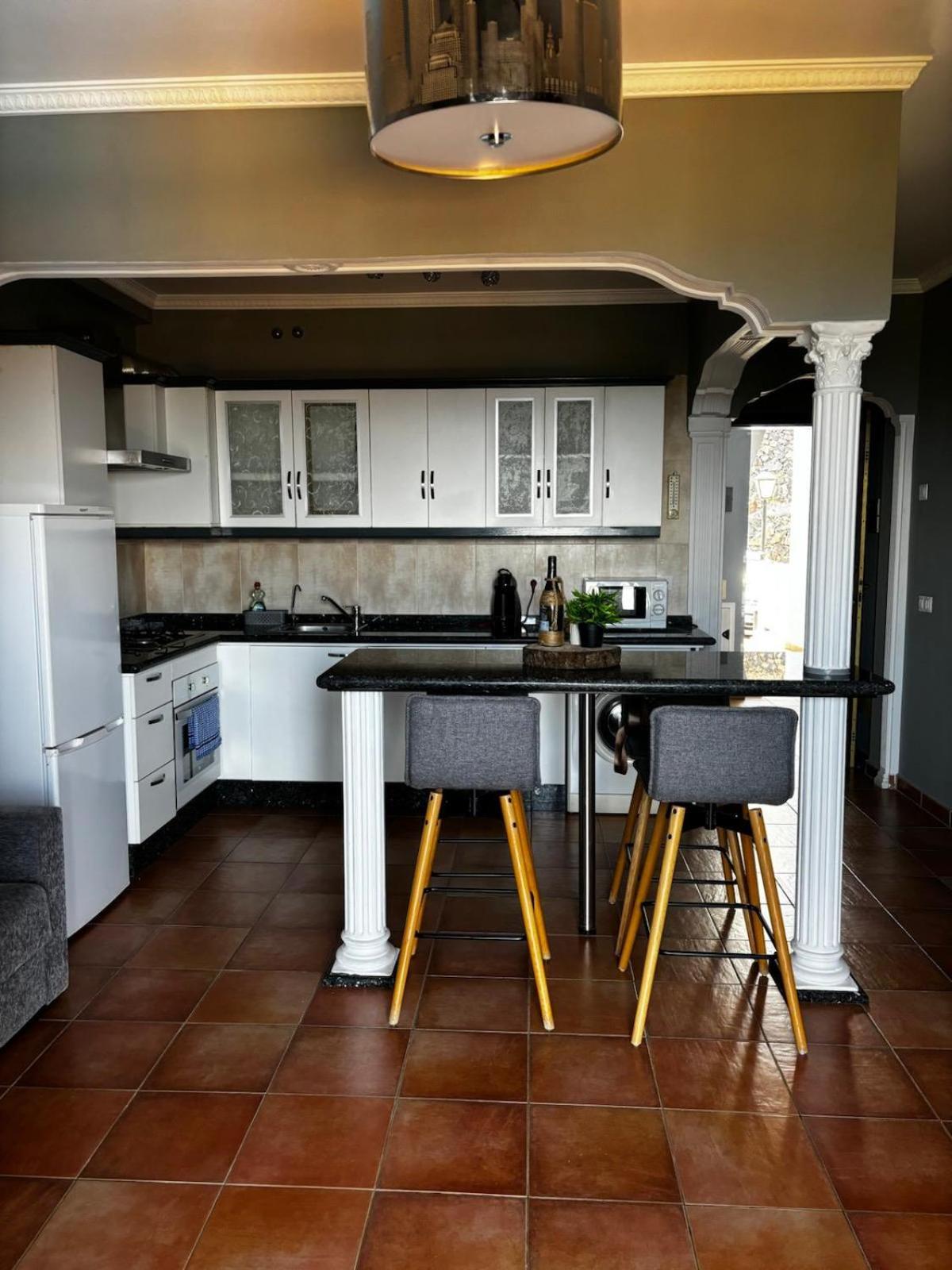 Apartamento Hans San Antonio  Екстер'єр фото