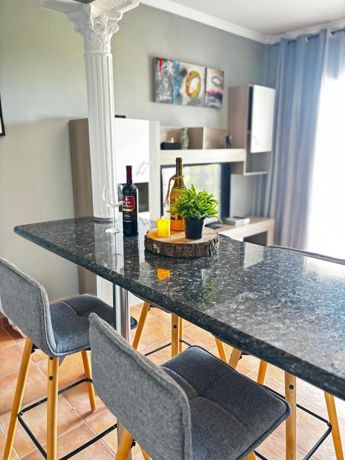 Apartamento Hans San Antonio  Екстер'єр фото
